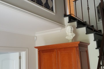 Inkomhal schilderwerk en behangwerk, Retie